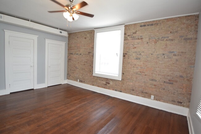 Building Photo - 144 N Arsenal Ave