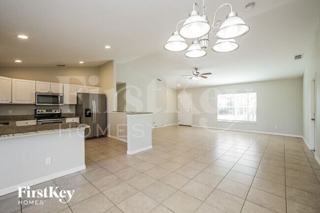 Foto del edificio - 12508 Birtle Ave