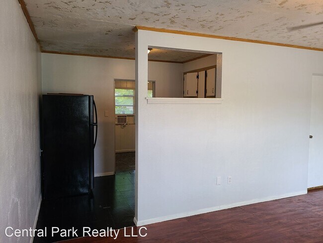 Building Photo - 1 br, 1 bath House - 3334 Clark Road