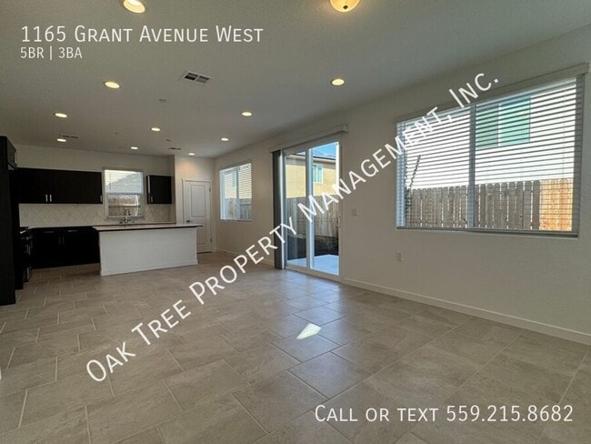 Foto del edificio - 1165 Grant Ave W
