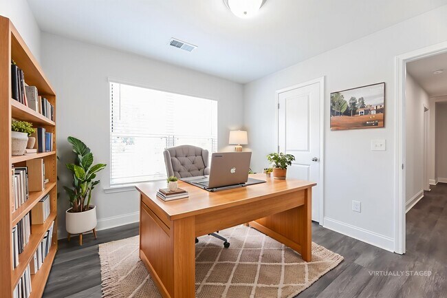 Foto del edificio - 120 Renwood Rd