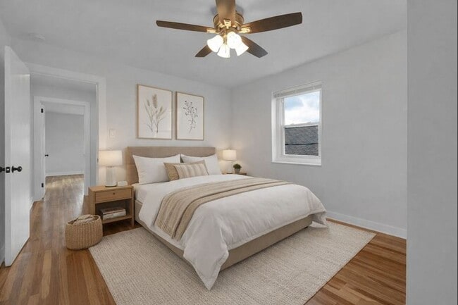 Building Photo - 1613 3rd St