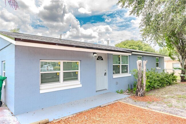 Building Photo - 217 Betty Ave