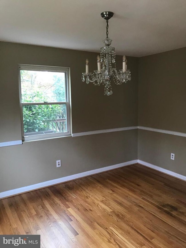 Foto del edificio - 8701 Brierly Ct