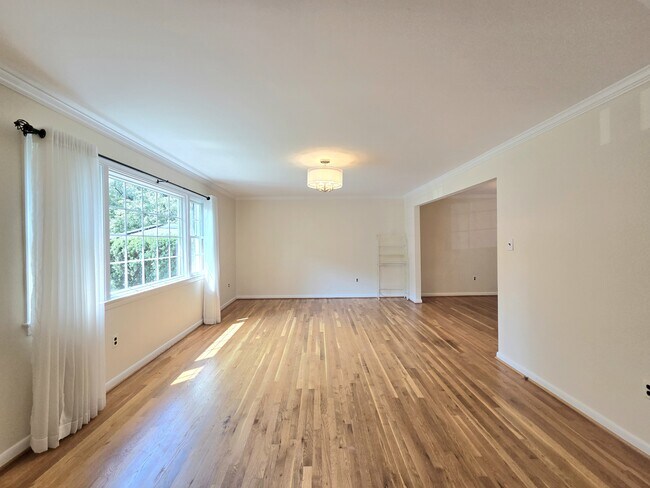 Foto del edificio - 111 Tamarisk Ct