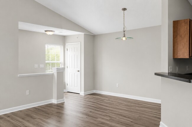 Foto del edificio - MAINEVILLE - Open concept 2 bed 2 bath condo