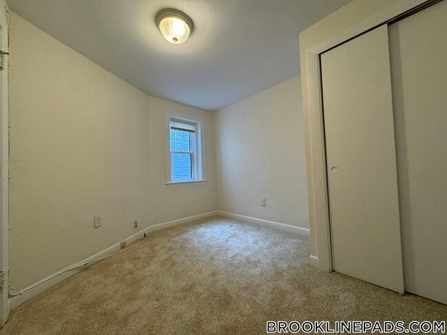 Building Photo - 1223 Beacon St