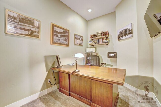 Foto del edificio - 386 W Ridges Blvd