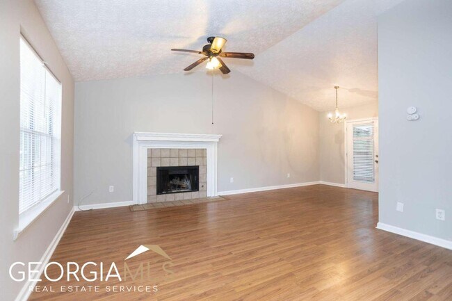 Building Photo - 2912 Cushing Ct