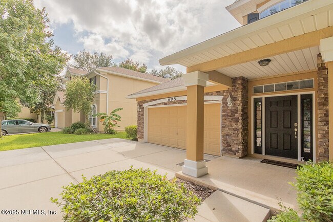 Building Photo - 608 Spruce Creek Rd
