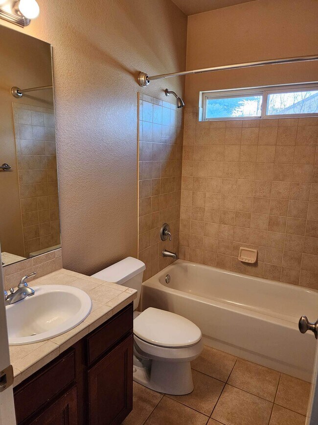 Foto del edificio - 13920 Windy Oaks Rd