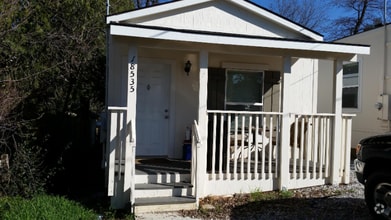 Building Photo - 18535 Madrone St