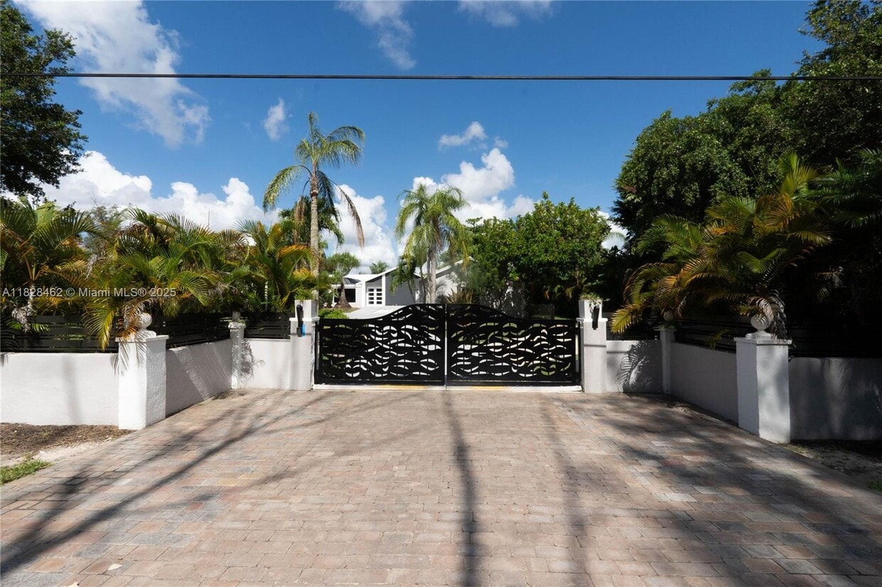 Primary Photo - 6297 NW 69th Way