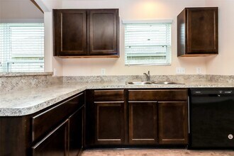 Building Photo - 3803 Cary Creek Dr