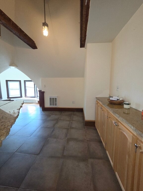 Foto del edificio - 659 Southbridge St