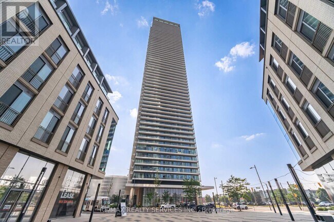 Photo du bâtiment - 950-3950 Portage Pkwy