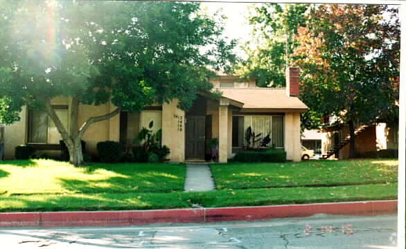 Primary Photo - 7412 Carnelian St