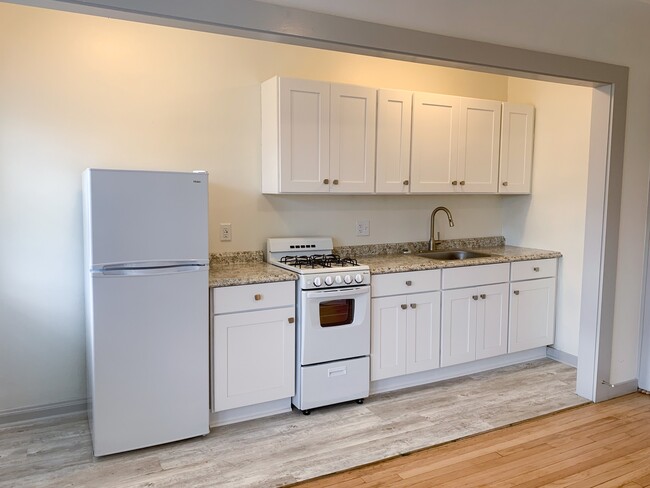 Renovated Studio Kitchen - Brewer's Hill