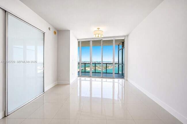 Foto del edificio - 1100 Biscayne Blvd