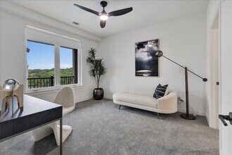 Building Photo - Leawood Village Apartments