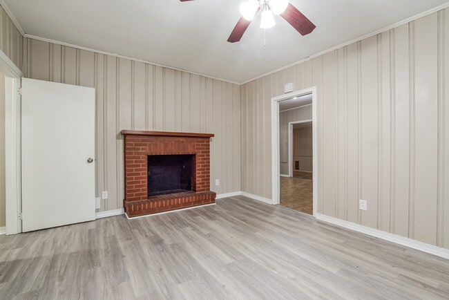 Foto del edificio - 415 N Pine St