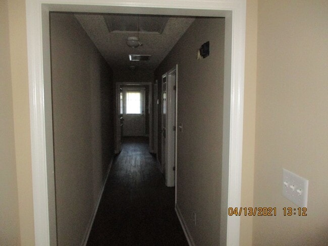 Building Photo - 2507 Cardinal St