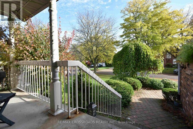 Photo du bâtiment - 72 Millstone Ct