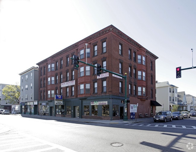 133139 Highland St, Worcester, MA 01609 Apartments Worcester, MA