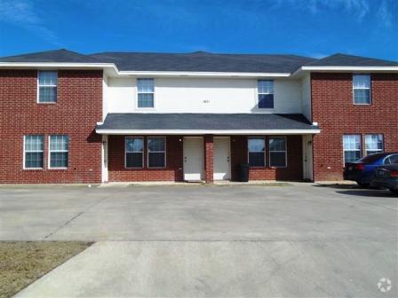 Building Photo - 1611 Inca Dr