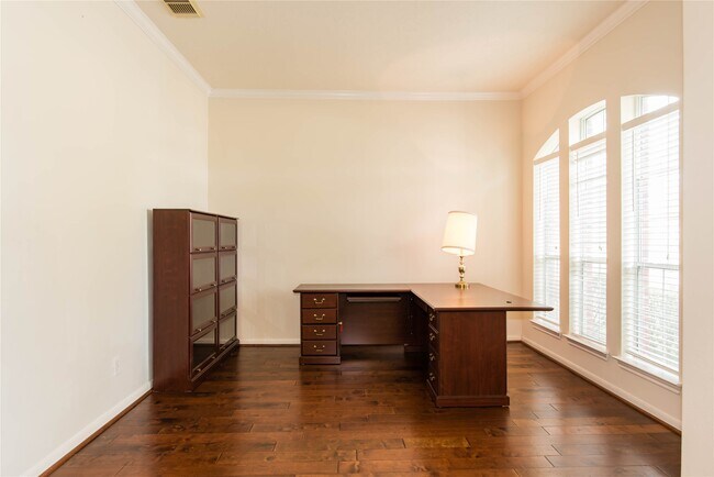 Foto del edificio - 9115 Sunny Ridge Dr