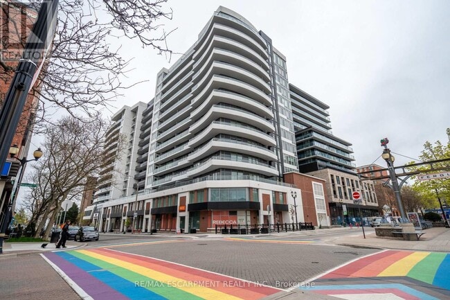 Building Photo - 212 King William St