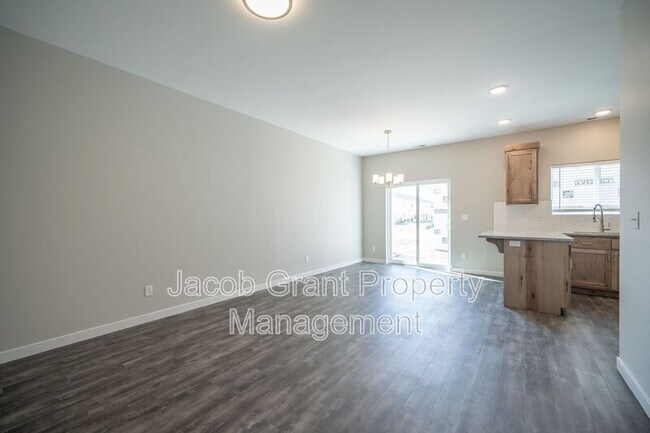 Foto del edificio - 1925 Jennie Lee Dr