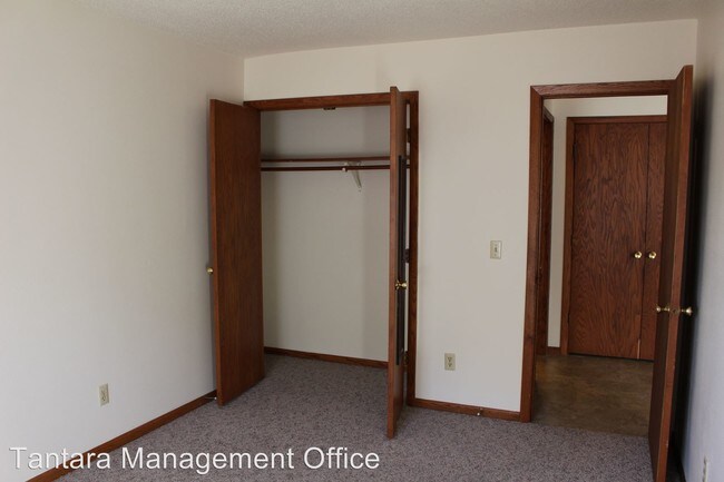 Building Photo - 1106 Charlotte St