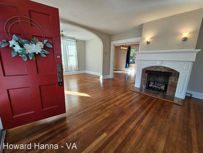 Building Photo - 3 br, 1.5 bath House - 1812 Canton Avenue
