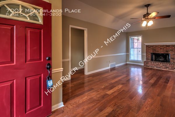 Building Photo - 7007 Meadowlands Pl