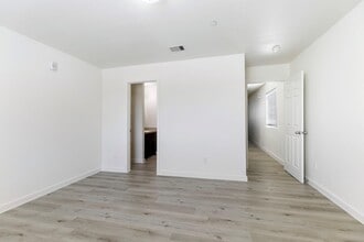 Building Photo - 12603 Telge Rd