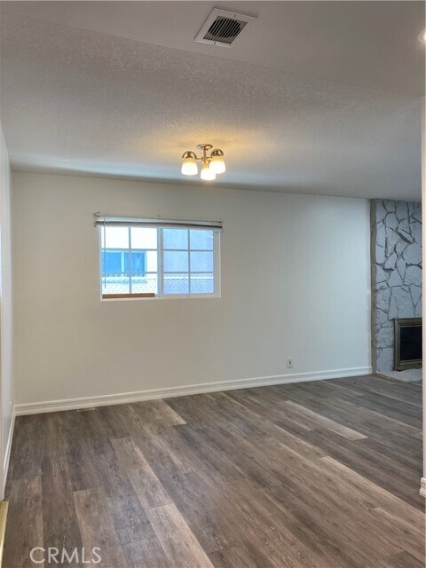 Foto del edificio - 7611 Rhone Ln