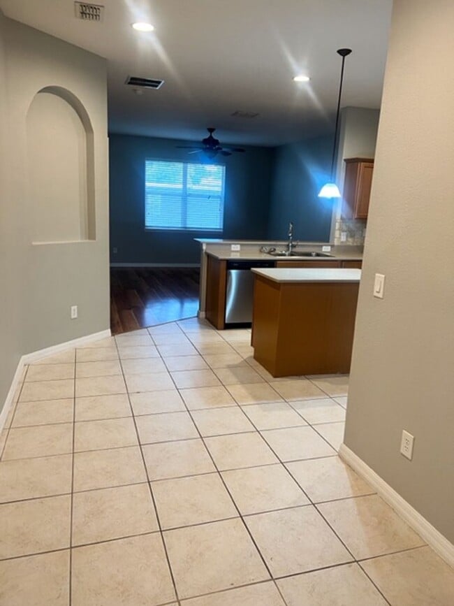 Building Photo - Quick! Grab this one before it's gone!