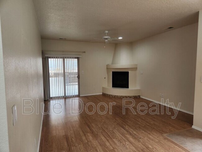 Building Photo - 4441 Sunflower Ct SE