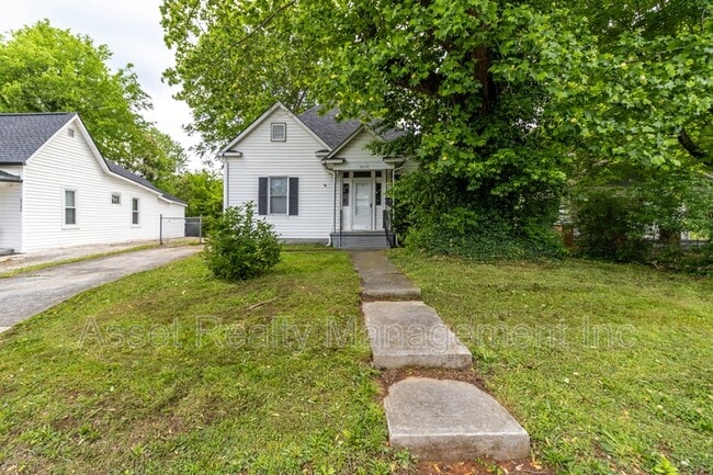 Photo - 2638 Barton St House