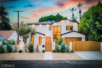 Building Photo - 5149 Beeman Ave