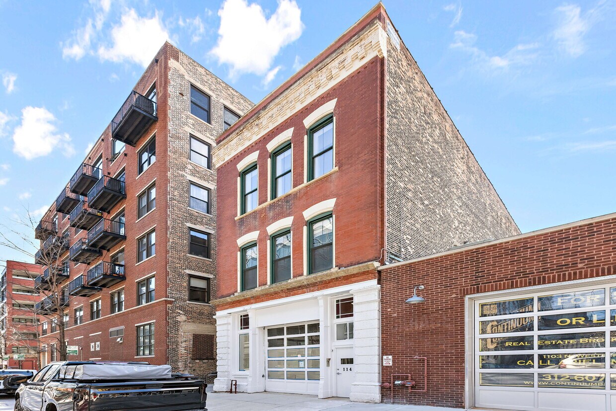 Primary Photo - 114 N Aberdeen St