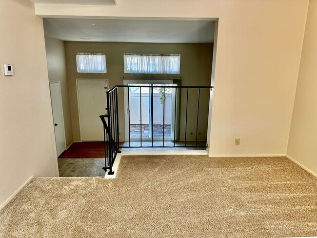 Foto del edificio - Spacious La Jolla 2BR/1.5BA Townhouse with...