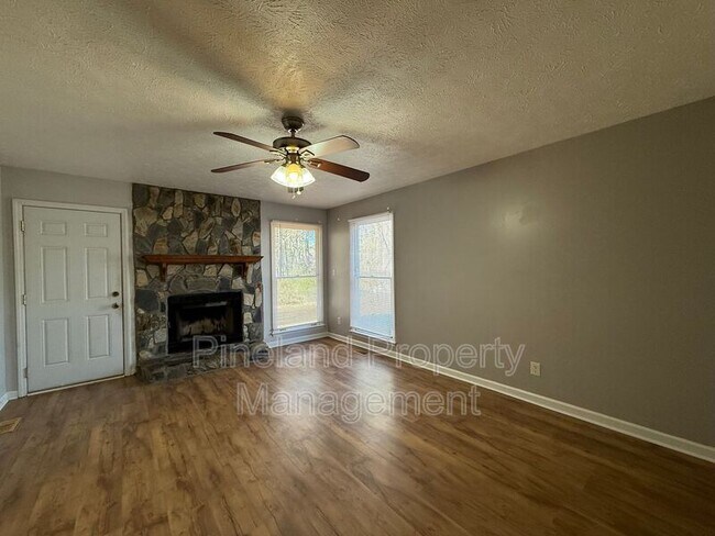 Foto del edificio - 6577 Green Meadow Ct