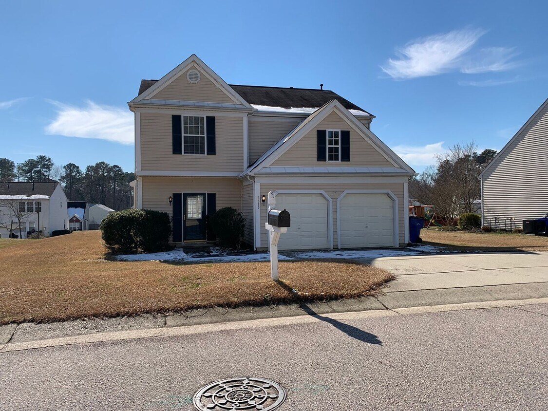 Foto principal - 5520 Wedgegate Dr