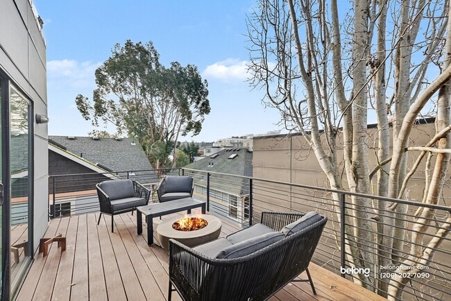 Foto del edificio - 3815 Interlake Ave N