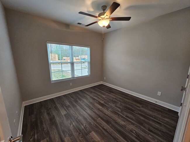 Building Photo - NEW BUILD TOWNHOME - LUXURY IN THE CENTER ...