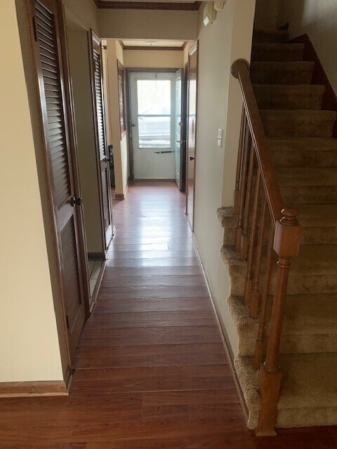 Foto del edificio - 629 Idlewood Ln