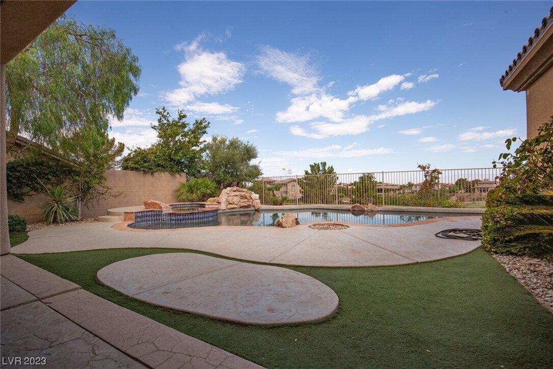 Foto del edificio - 72 Hunt Valley Trail
