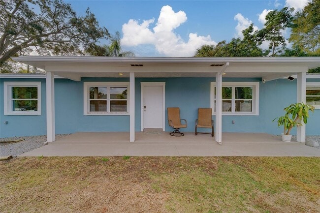 Building Photo - 3/2 home - Renovated in Dunedin